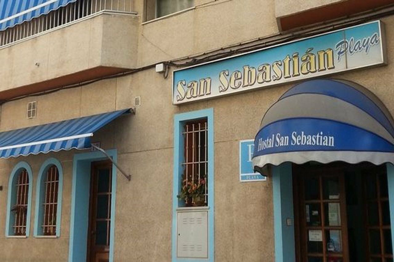 Hotel San Sebastian Альмуньєкар Екстер'єр фото